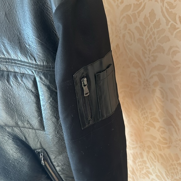 Very nice truth of touch jacket size XL - Picture 3 of 5